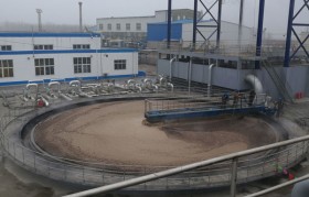 中水回用的作用和意义是什么？？？？？？？？答：缓解水资源欠缺