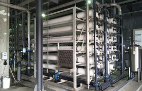 中水回用装备事情原理是什么?如那里置水质？？？？？？