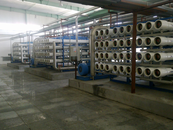 小型污水处置惩罚装备特点是什么？？？？？？污水处置惩罚计划先容！